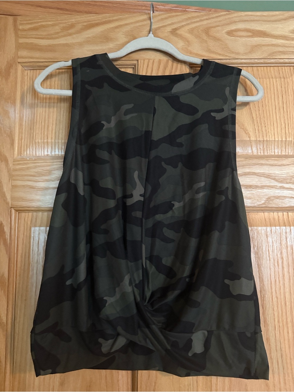 Old Navy Women's Camo Twist-Front Tank Top - Black, Green